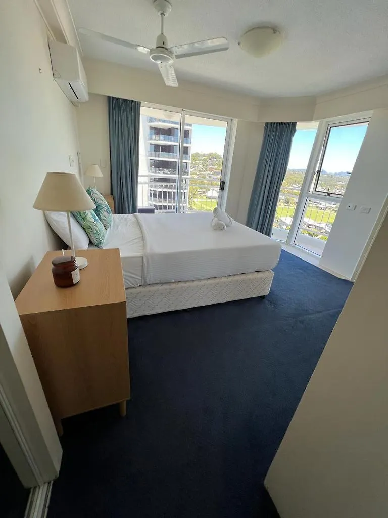 Апартаменты Burleigh Oceanview Голд-Кост
